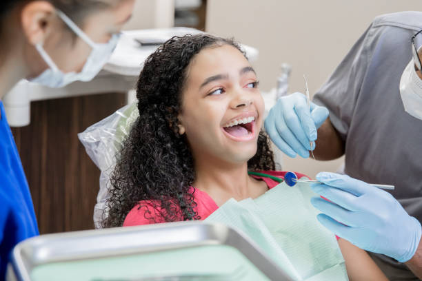 Best Emergency Tooth Extraction  in Marillo, CA